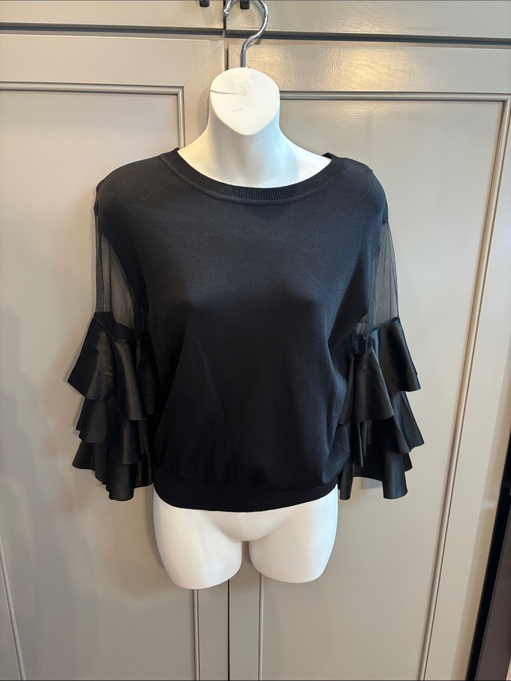 P Luca Milano Crewneck long-sleeve knit top with statement sleeves. M